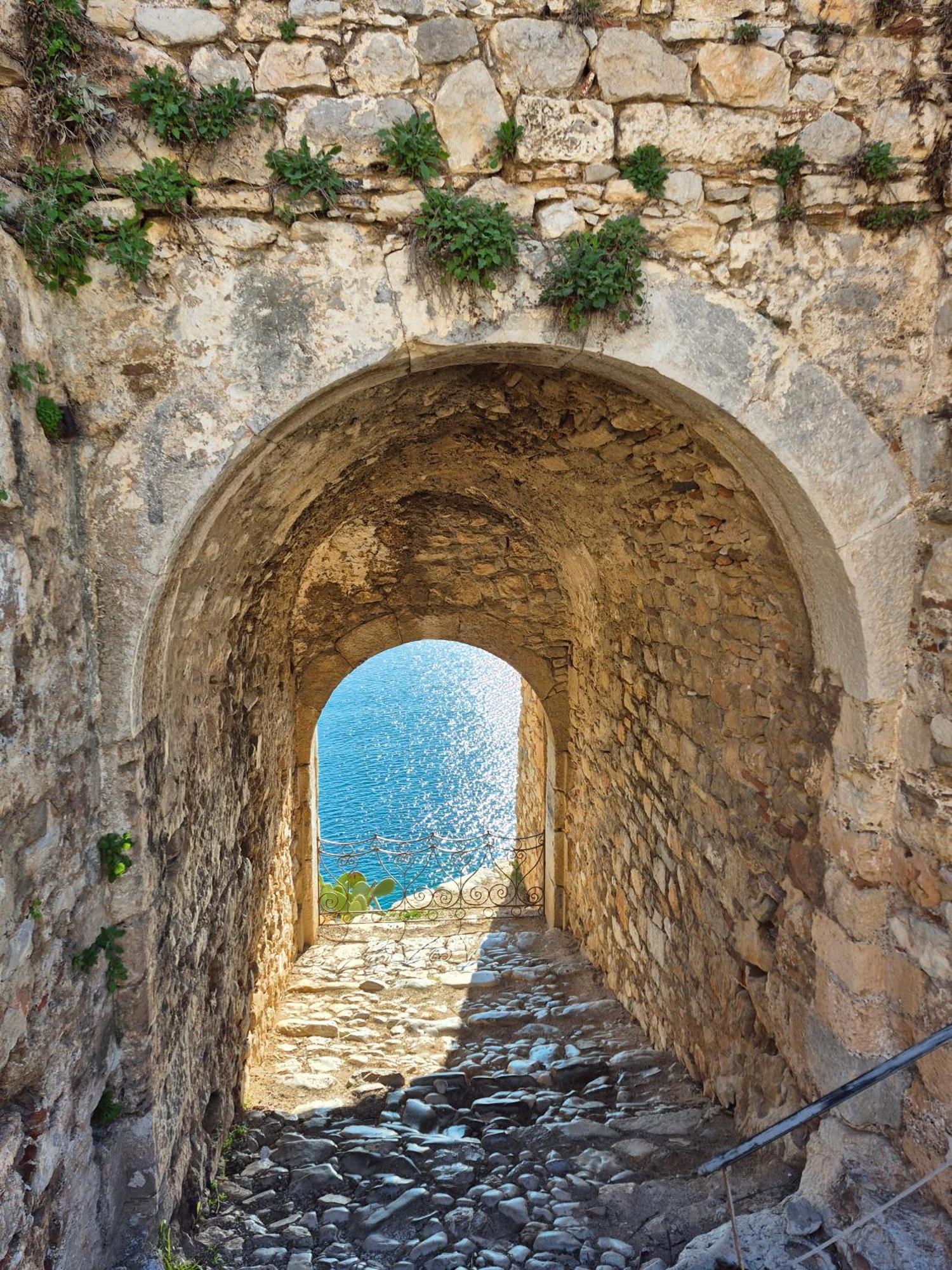 Twins Apartment Nafplio Eksteriør billede